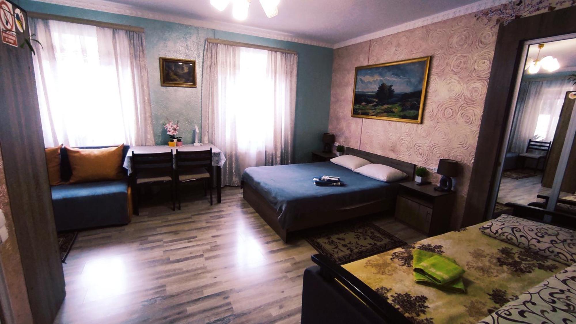 Міні Квартал Hotel Yahotyn Buitenkant foto