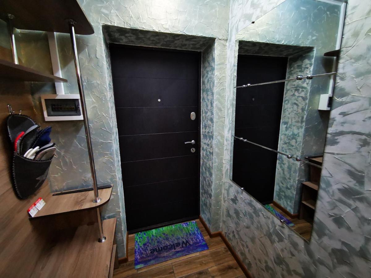 Міні Квартал Hotel Yahotyn Buitenkant foto