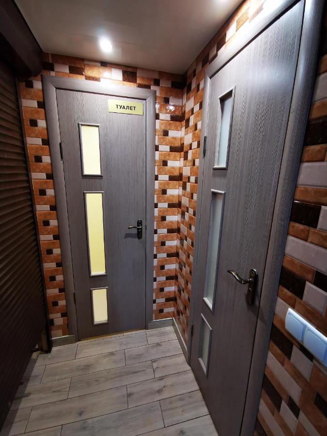 Міні Квартал Hotel Yahotyn Buitenkant foto