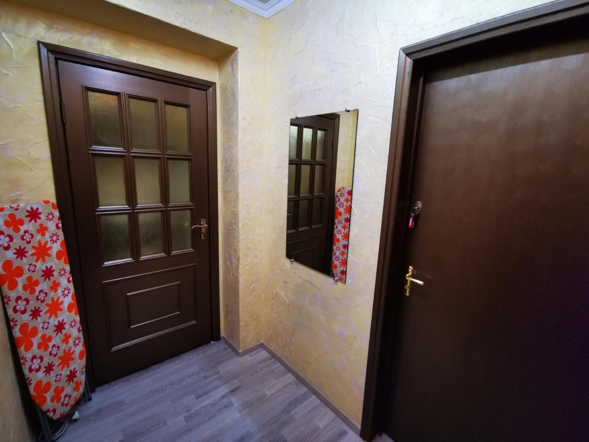 Міні Квартал Hotel Yahotyn Buitenkant foto